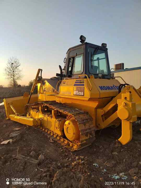 Used Komatsu Bulldozer D85 Strong Power Komatsu D85 Track Dozer for Sale - Bulldozer: foto 2 Used Komatsu Bulldozer D85 Strong Power Komatsu D85 Track Dozer for Sale - Bulldozer: foto 2