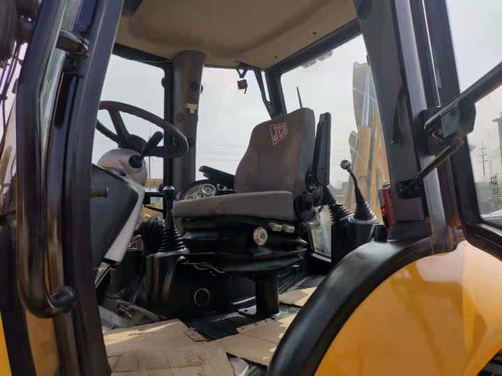Used Small Bakchoe Loader JCB 4CX Towable Backhoe/3cx 4cx Jcb Backhoe Loader for Sale - Terna: foto 5 Used Small Bakchoe Loader JCB 4CX Towable Backhoe/3cx 4cx Jcb Backhoe Loader for Sale - Terna: foto 5