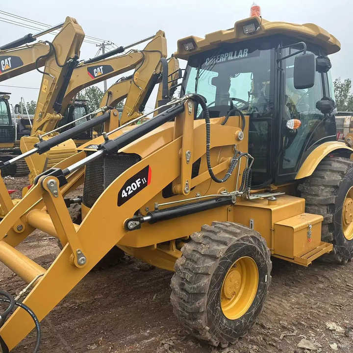 Used Wheel Loader CAT420F Caterpillar 420F Mini Construction Machinery Mini Wheel Skid Steer Loader in Stock - Terna: foto 1 Used Wheel Loader CAT420F Caterpillar 420F Mini Construction Machinery Mini Wheel Skid Steer Loader in Stock - Terna: foto 1