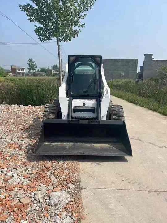 Very Low Price American Brand Used Bobcat S330 Skid Steer Loader with Superior Performance for Sale S160/S180/S300 in Stock - Minipala: foto 2 Very Low Price American Brand Used Bobcat S330 Skid Steer Loader with Superior Performance for Sale S160/S180/S300 in Stock - Minipala: foto 2
