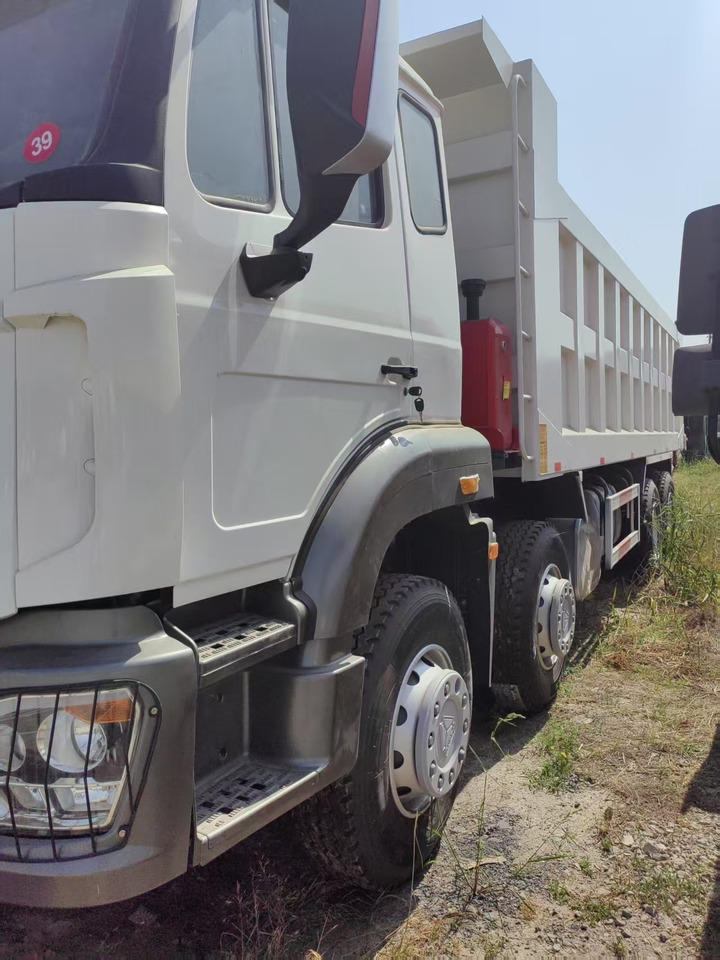 Howo HOWO 8X4 dump truck for sale - Autocarro ribaltabile: foto 4 Howo HOWO 8X4 dump truck for sale - Autocarro ribaltabile: foto 4