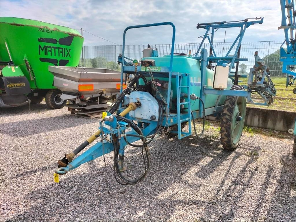 Distribuzione del liquame Berthoud ALBA V 2200: foto 7 Distribuzione del liquame Berthoud ALBA V 2200: foto 7