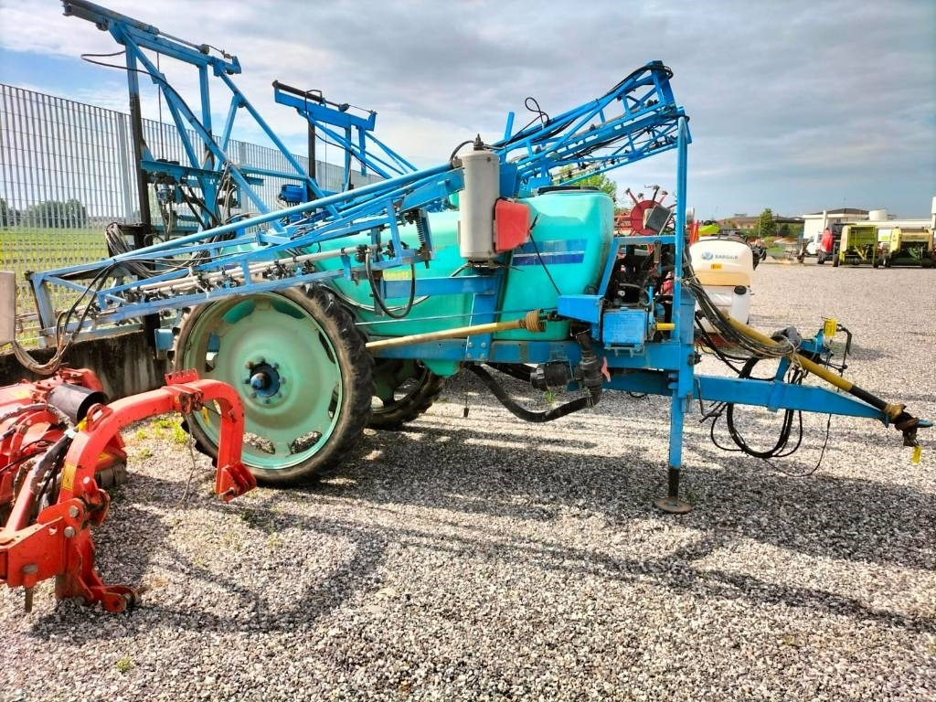 Berthoud ALBA V 2200 - Distribuzione del liquame: foto 2 Berthoud ALBA V 2200 - Distribuzione del liquame: foto 2