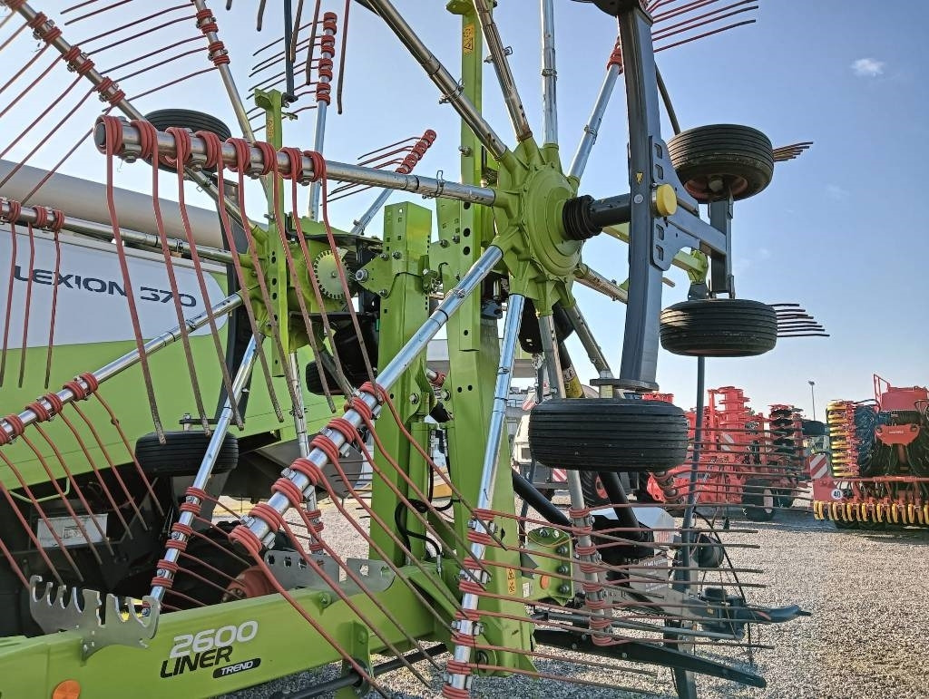 Claas LINER 2600 TREND - Voltafieno: foto 5 Claas LINER 2600 TREND - Voltafieno: foto 5