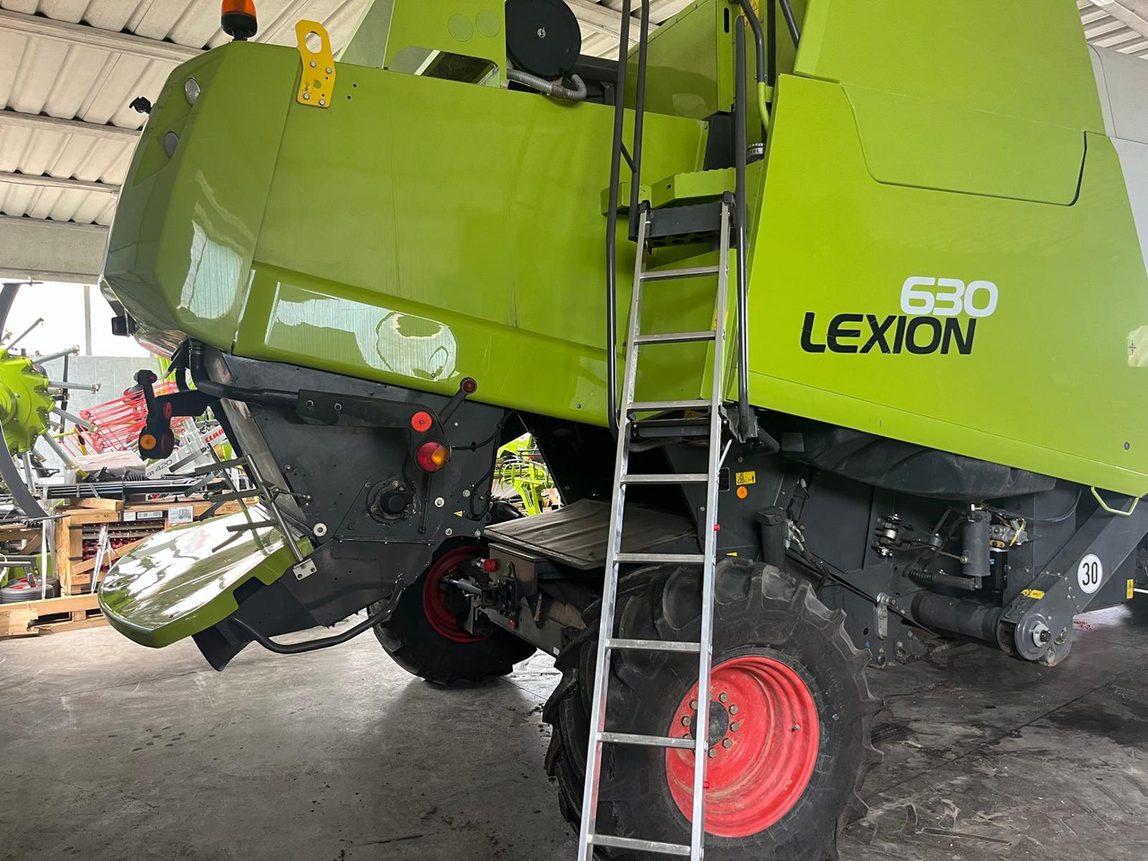 Claas Lexion 630 Montana - Mietitrebbia: foto 2 Claas Lexion 630 Montana - Mietitrebbia: foto 2