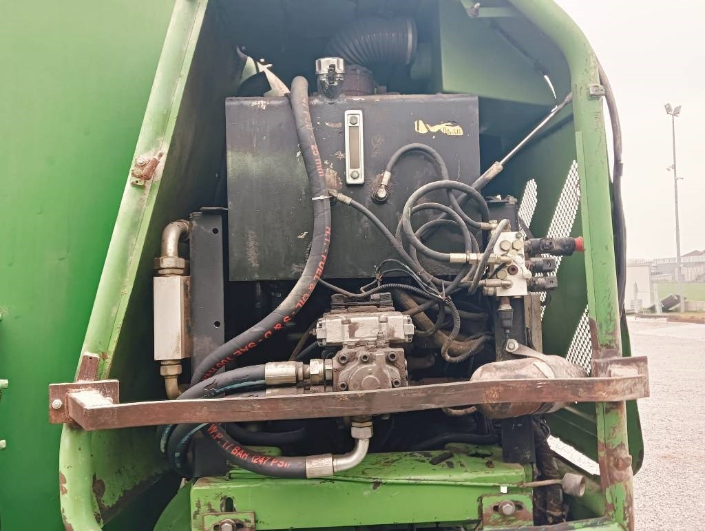 Faresin LEADER 2600  - Carro miscelatore: foto 4 Faresin LEADER 2600  - Carro miscelatore: foto 4