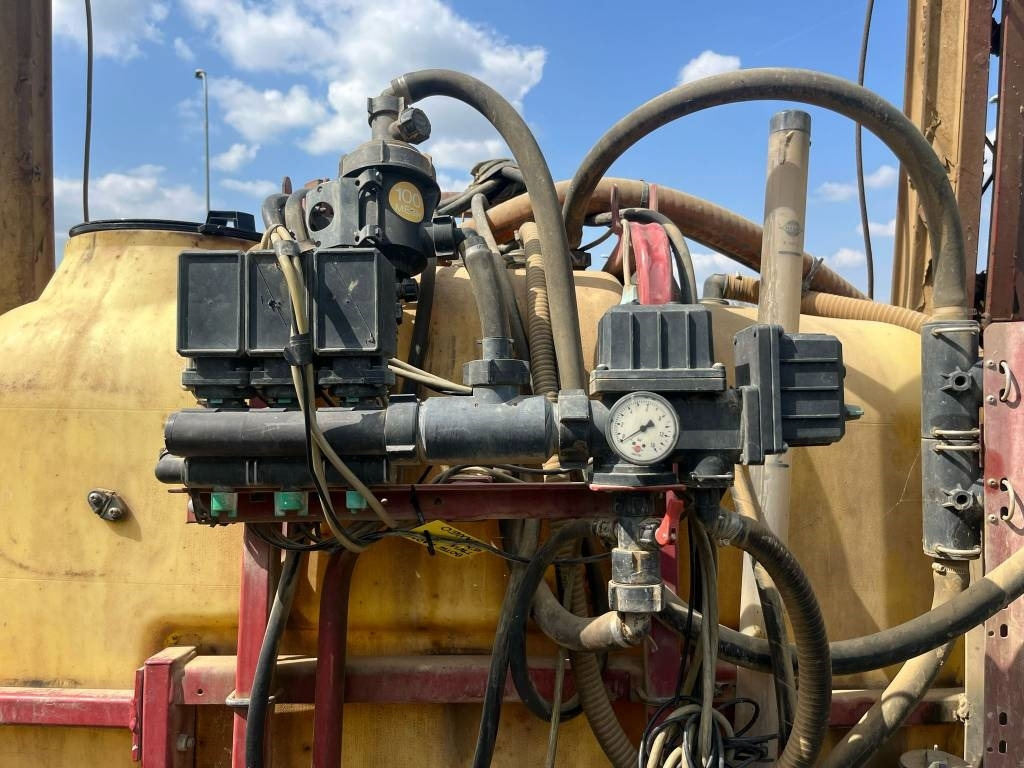 Hardi tween stream 800 - Distribuzione del liquame: foto 2 Hardi tween stream 800 - Distribuzione del liquame: foto 2