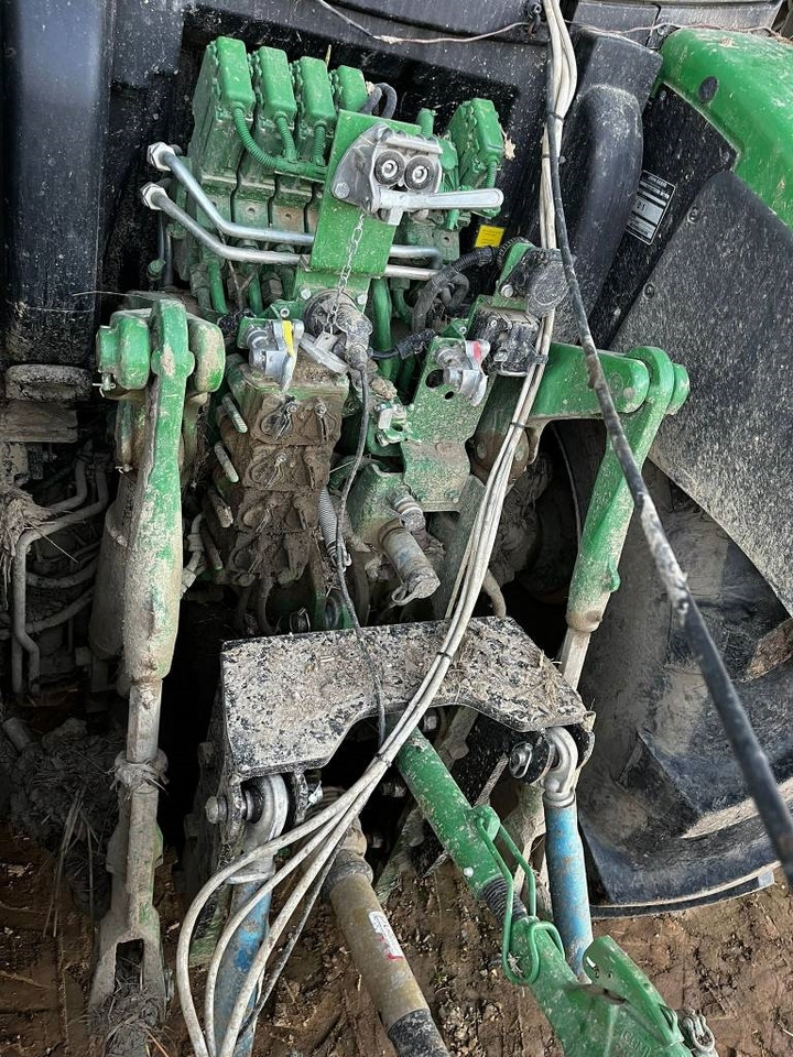 Trattore John Deere 6145 R: foto 10