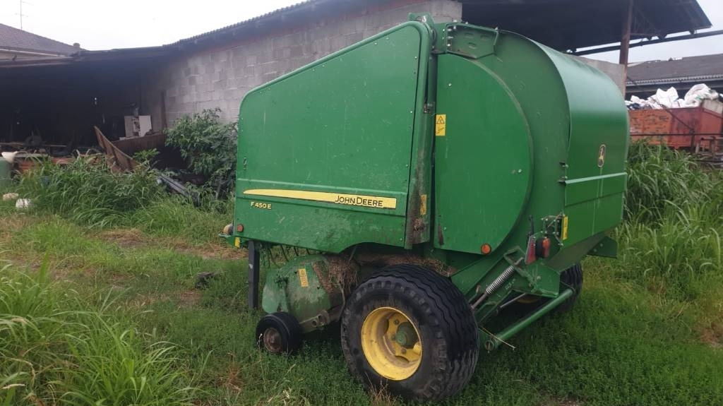 John Deere F 450 - Rotopressa: foto 3 John Deere F 450 - Rotopressa: foto 3
