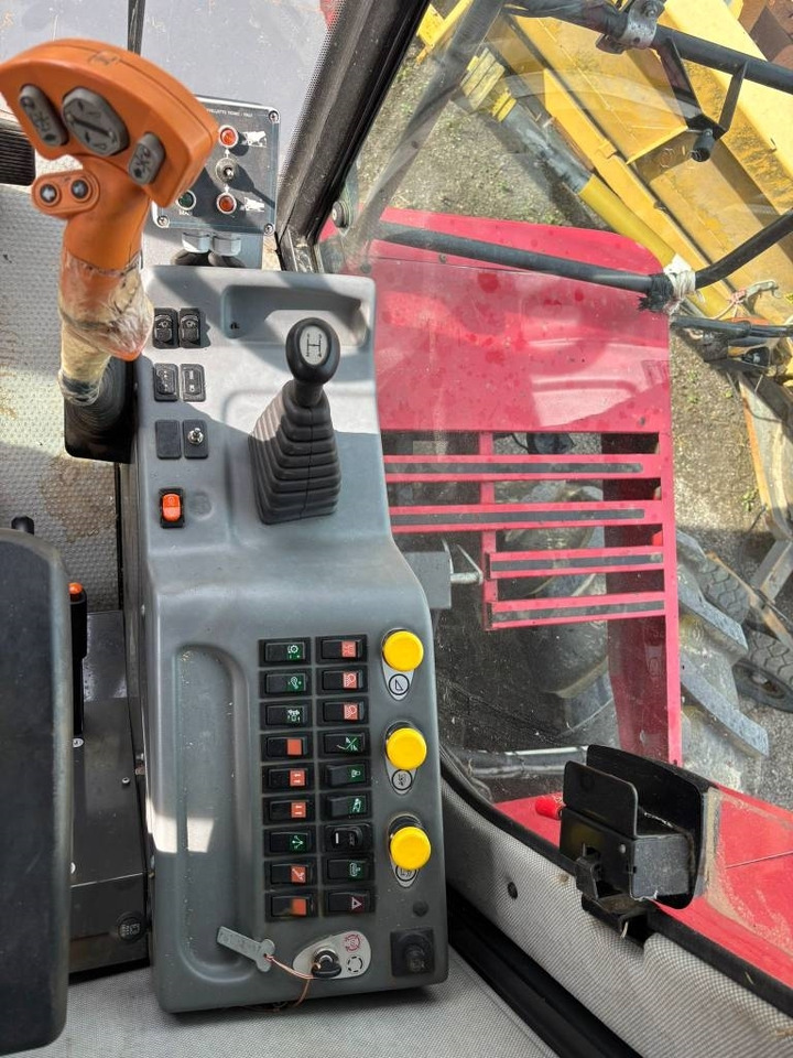 Laverda 5658 - Mietitrebbia: foto 5 Laverda 5658 - Mietitrebbia: foto 5