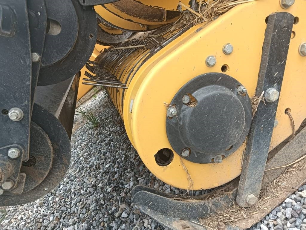 New Holland PICK UP 3 MT - Macchina da fienagione: foto 5 New Holland PICK UP 3 MT - Macchina da fienagione: foto 5