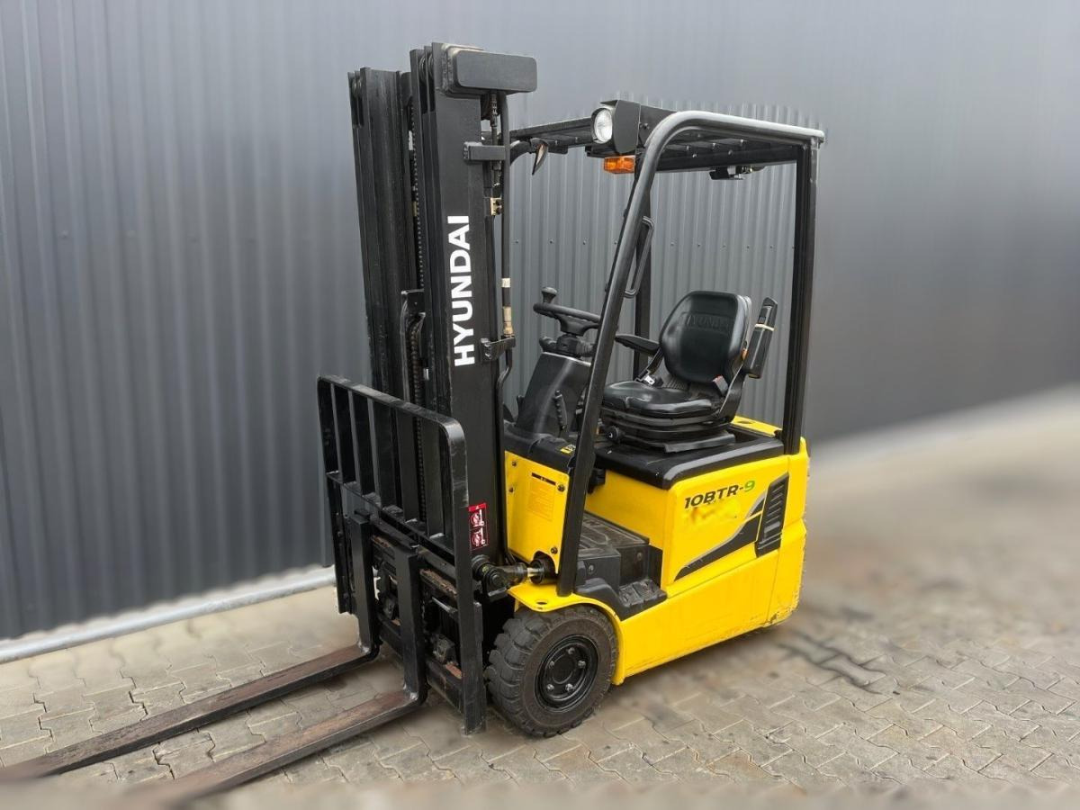 Hyundai 10BTR-9 - Carrello elevatore elettrico: foto 1 Hyundai 10BTR-9 - Carrello elevatore elettrico: foto 1
