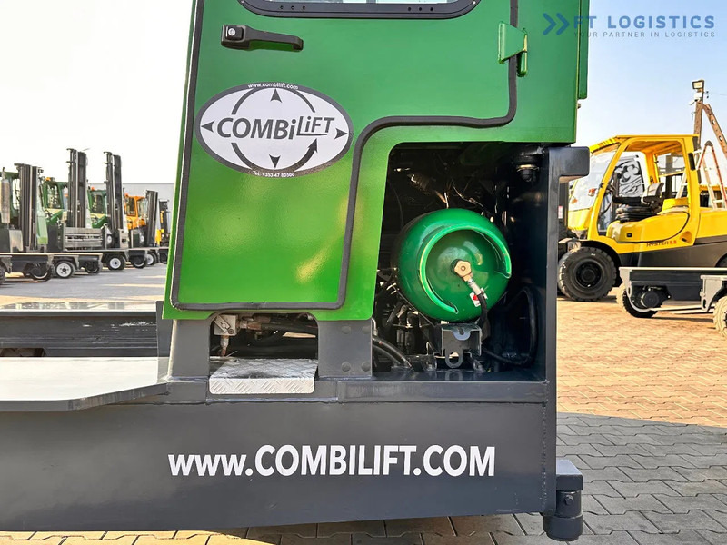 Combilift C3000 / DUPLEX / 4100MM / LPG / FREE LIFT / Like New C3000 / DUPLEX / 4100MM / LPG / FREE LIFT / Like New - Elevatore 4 vie: foto 3 Combilift C3000 / DUPLEX / 4100MM / LPG / FREE LIFT / Like New C3000 / DUPLEX / 4100MM / LPG / FREE LIFT / Like New - Elevatore 4 vie: foto 3