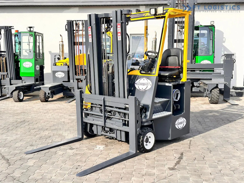 Combilift C3000CB / LPG / TRIPLEX / 4900MM / FREE LIFT / POSITIONER / LIKE NEW C3000CB / LPG / TRIPLEX / 4900MM / FREE LIFT / POSITIONER / - Elevatore 4 vie: foto 4 Combilift C3000CB / LPG / TRIPLEX / 4900MM / FREE LIFT / POSITIONER / LIKE NEW C3000CB / LPG / TRIPLEX / 4900MM / FREE LIFT / POSITIONER / - Elevatore 4 vie: foto 4