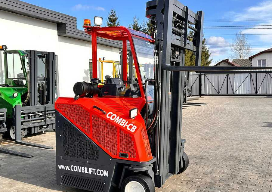 Elevatore 4 vie Combilift C3000CB / LPG / TRIPLEX / 5500MM / FREE LIFT / SIDE SHIFT + FORK POSITIONER / LIKE NEW: foto 6