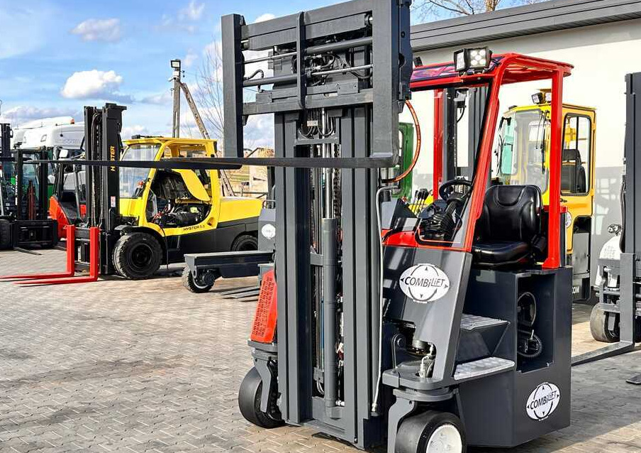 Combilift C3000CB / LPG / TRIPLEX / 5500MM / FREE LIFT / SIDE SHIFT + FORK POSITIONER / LIKE NEW - Elevatore 4 vie: foto 2 Combilift C3000CB / LPG / TRIPLEX / 5500MM / FREE LIFT / SIDE SHIFT + FORK POSITIONER / LIKE NEW - Elevatore 4 vie: foto 2