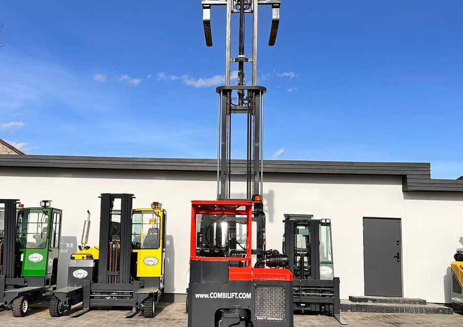Elevatore 4 vie Combilift C3000CB / LPG / TRIPLEX / 5500MM / FREE LIFT / SIDE SHIFT + FORK POSITIONER / LIKE NEW: foto 17