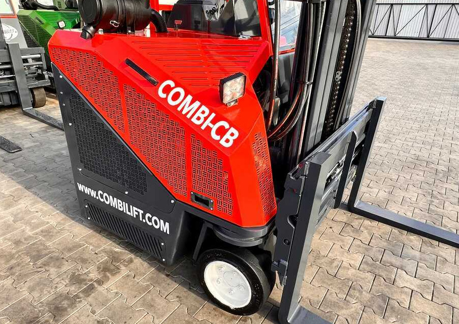 Elevatore 4 vie Combilift C3000CB / LPG / TRIPLEX / 5500MM / FREE LIFT / SIDE SHIFT + FORK POSITIONER / LIKE NEW: foto 32