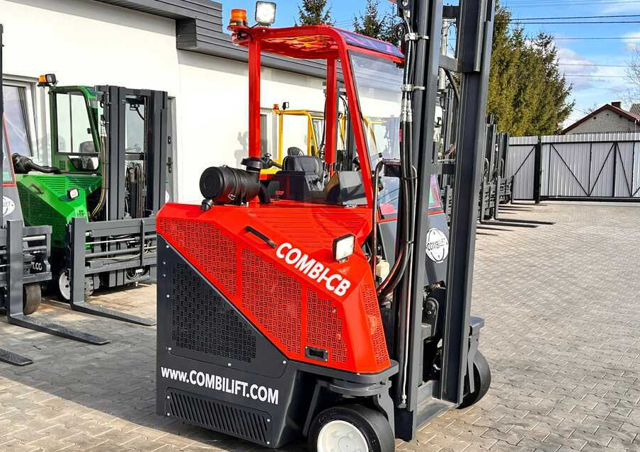 Elevatore 4 vie Combilift C3000CB / LPG / TRIPLEX / 5500MM / FREE LIFT / SIDE SHIFT + FORK POSITIONER / LIKE NEW: foto 15
