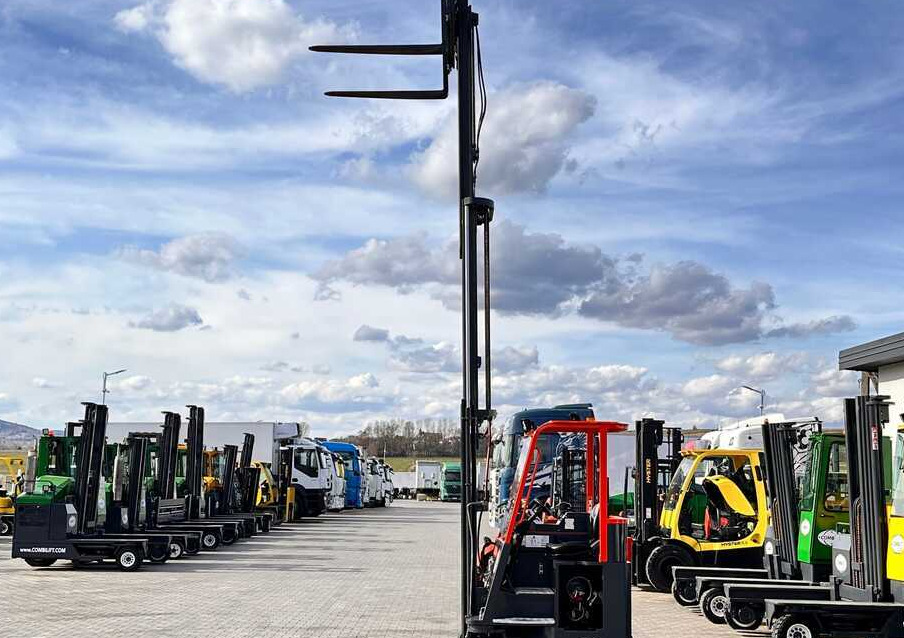 Elevatore 4 vie Combilift C3000CB / LPG / TRIPLEX / 5500MM / FREE LIFT / SIDE SHIFT + FORK POSITIONER / LIKE NEW: foto 9