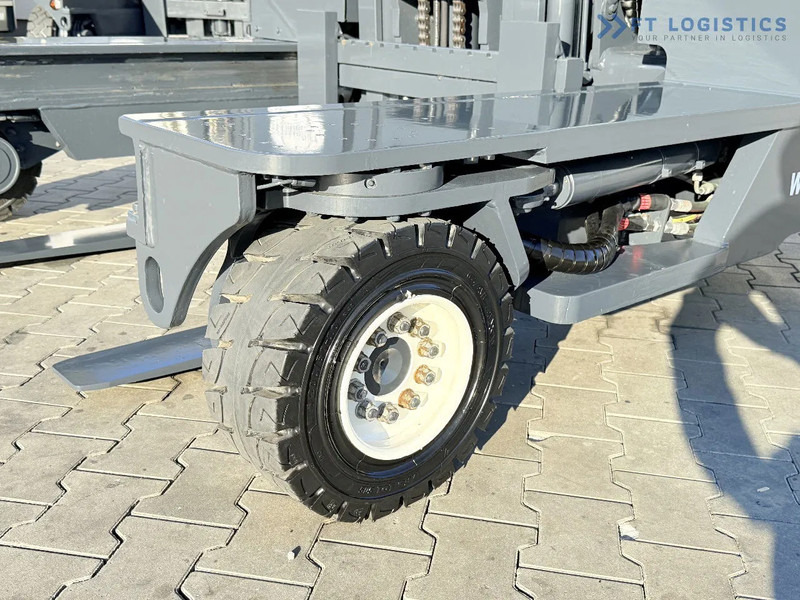 Combilift C4000 / DIESEL / DUPLEX 4100MM / FREE LIFT / SIDE SHIFT / FULL CABIN / EXCELLENT CONDITION / Wide range of four-way and side loa - Elevatore 4 vie: foto 2 Combilift C4000 / DIESEL / DUPLEX 4100MM / FREE LIFT / SIDE SHIFT / FULL CABIN / EXCELLENT CONDITION / Wide range of four-way and side loa - Elevatore 4 vie: foto 2