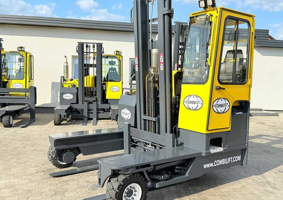 Combilift C4000 / DIESEL / DUPLEX - 4100MM / POSITIONER / ONLY 2951 MTH / LIKE NEW - Elevatore 4 vie: foto 1 Combilift C4000 / DIESEL / DUPLEX - 4100MM / POSITIONER / ONLY 2951 MTH / LIKE NEW - Elevatore 4 vie: foto 1