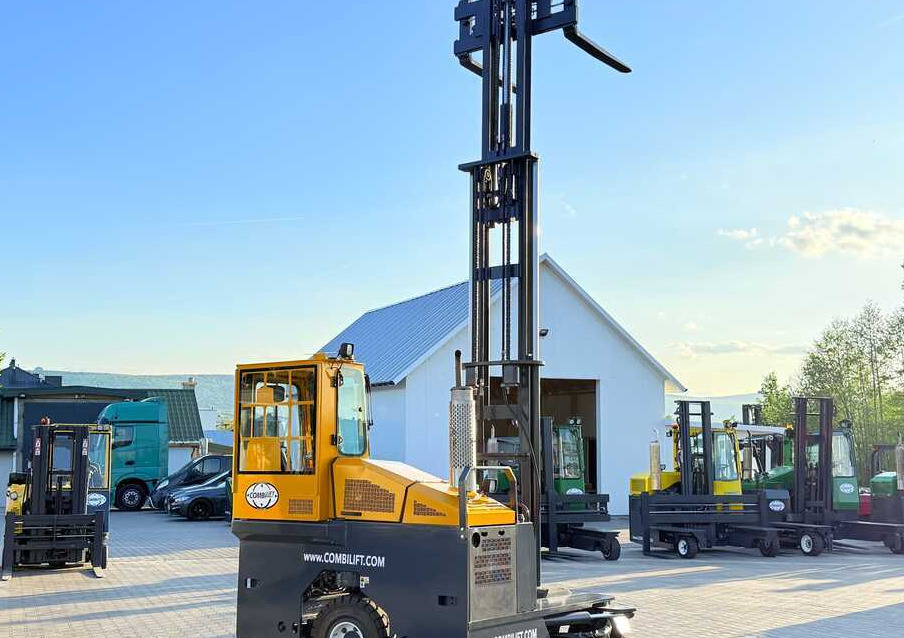 Elevatore 4 vie Combilift C4000 / GAS / TRIPLEX – 5600MM / FREE LIFT / FORK SIDESHIFT / LIKE NEW: foto 35