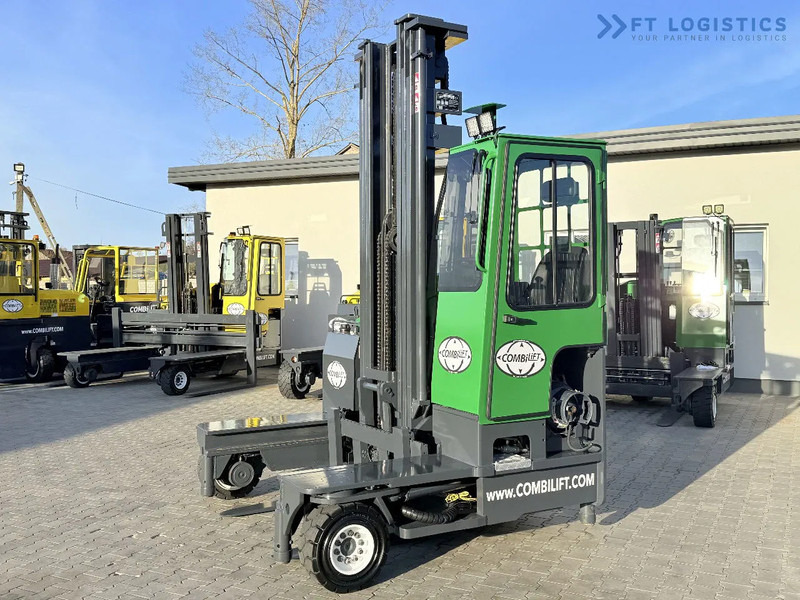 Combilift C4000 / GAS / TRIPLEX - 6900MM / FREE-LIFT / FULL CABIN C4000 / GAS / TRIPLEX - 6900MM / FREE-LIFT / FULL CABIN - Elevatore 4 vie: foto 3 Combilift C4000 / GAS / TRIPLEX - 6900MM / FREE-LIFT / FULL CABIN C4000 / GAS / TRIPLEX - 6900MM / FREE-LIFT / FULL CABIN - Elevatore 4 vie: foto 3