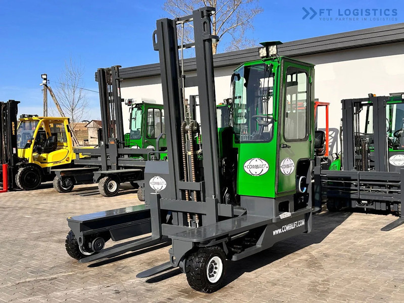 Combilift C4000 / LPG / DUPLEX / 4500MM / FREE LIFT / LIKE NEW C4000 / LPG / DUPLEX / 4500MM / FREE LIFT / LIKE NEW - Elevatore 4 vie: foto 2 Combilift C4000 / LPG / DUPLEX / 4500MM / FREE LIFT / LIKE NEW C4000 / LPG / DUPLEX / 4500MM / FREE LIFT / LIKE NEW - Elevatore 4 vie: foto 2