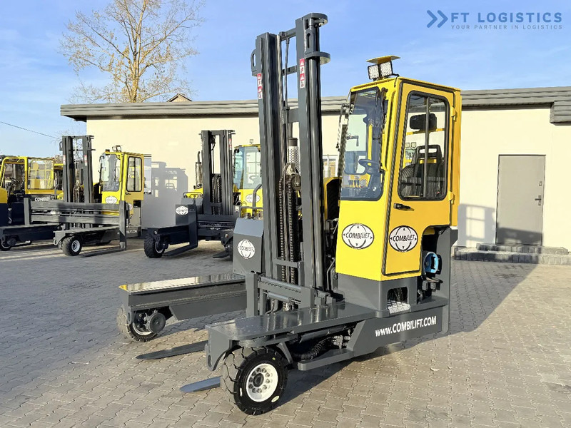 Combilift C4000 – LPG – DUPLEX 4600mm – FREE LIFT – SIDE SHIFT – EXCELLENT CONDITION Wide selection of four-way and side-loading forklifts - Elevatore 4 vie: foto 2 Combilift C4000 – LPG – DUPLEX 4600mm – FREE LIFT – SIDE SHIFT – EXCELLENT CONDITION Wide selection of four-way and side-loading forklifts - Elevatore 4 vie: foto 2