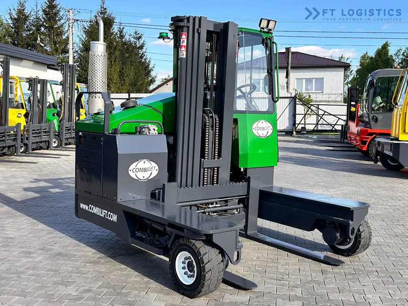 Combilift C4000 / TRIPLEX / 4900MM / LPG / FREE LIFT / FORK SHIFT / LIKE NEW C4000 / TRIPLEX / 4900MM / LPG / FREE LIFT / FORK SHIFT / LIK - Elevatore 4 vie: foto 4 Combilift C4000 / TRIPLEX / 4900MM / LPG / FREE LIFT / FORK SHIFT / LIKE NEW C4000 / TRIPLEX / 4900MM / LPG / FREE LIFT / FORK SHIFT / LIK - Elevatore 4 vie: foto 4