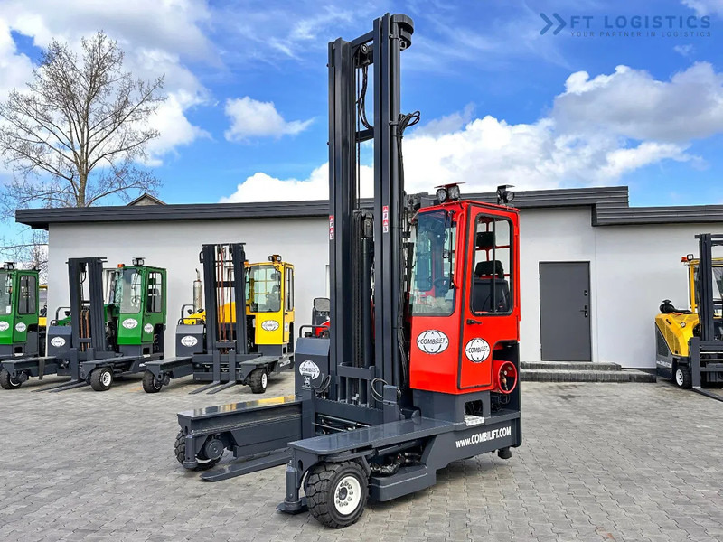 Combilift C4000 / TRIPLEX / 9300MM / FREE LIFT / POSITIONER / LPG / CABIN C4000 / TRIPLEX / 9300MM / FREE LIFT / POSITIONER / LPG / CABIN - Elevatore 4 vie: foto 2 Combilift C4000 / TRIPLEX / 9300MM / FREE LIFT / POSITIONER / LPG / CABIN C4000 / TRIPLEX / 9300MM / FREE LIFT / POSITIONER / LPG / CABIN - Elevatore 4 vie: foto 2