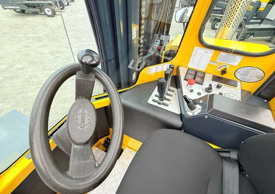 Elevatore 4 vie Combilift C5000 / TRIPLEX 7500MM / WIDE FORK POSITIONER / FREE LIFT / NEW TYRES / HEATED CABIN: foto 15