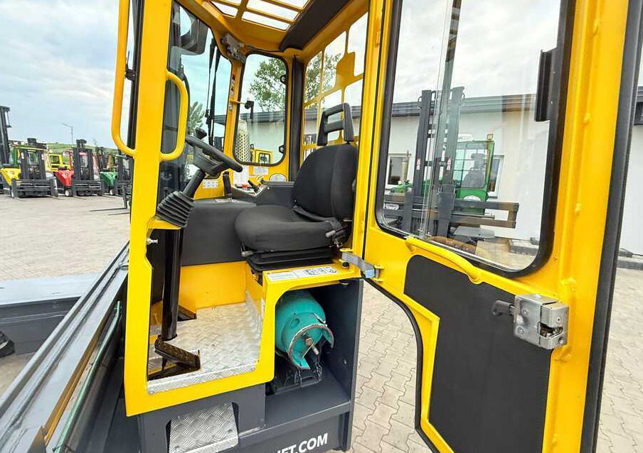 Elevatore 4 vie Combilift C5000 / TRIPLEX 7500MM / WIDE FORK POSITIONER / FREE LIFT / NEW TYRES / HEATED CABIN: foto 11