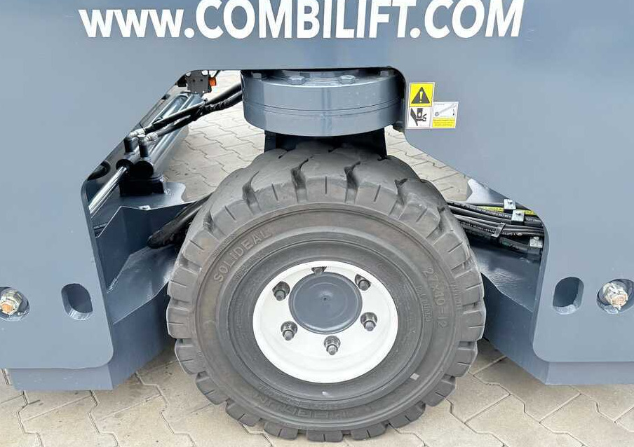 Elevatore 4 vie Combilift C5000 / TRIPLEX 7500MM / WIDE FORK POSITIONER / FREE LIFT / NEW TYRES / HEATED CABIN: foto 35