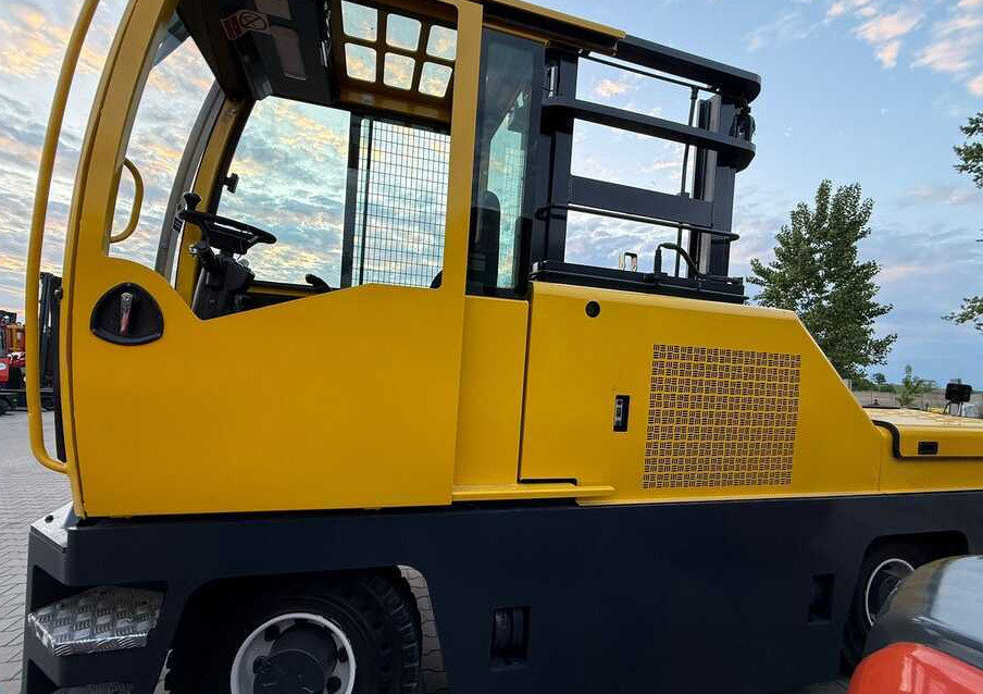 Combilift C5000FSL / 2018 / DIESEL / DUPLEX 4100 / FREE LIFT - Carrello elevatore laterale: foto 2 Combilift C5000FSL / 2018 / DIESEL / DUPLEX 4100 / FREE LIFT - Carrello elevatore laterale: foto 2