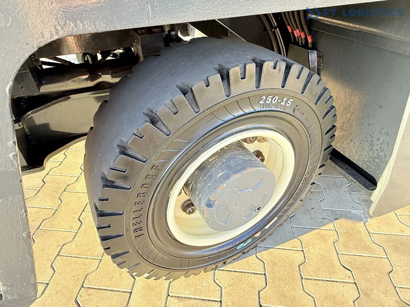 Carrello elevatore laterale Combilift C5000FSL / DIESEL / DUPLEX - 4000MM / FREE-LIFT / CABIN / A wide range of four-way and side loaders, tailored to diverse needs a: foto 8