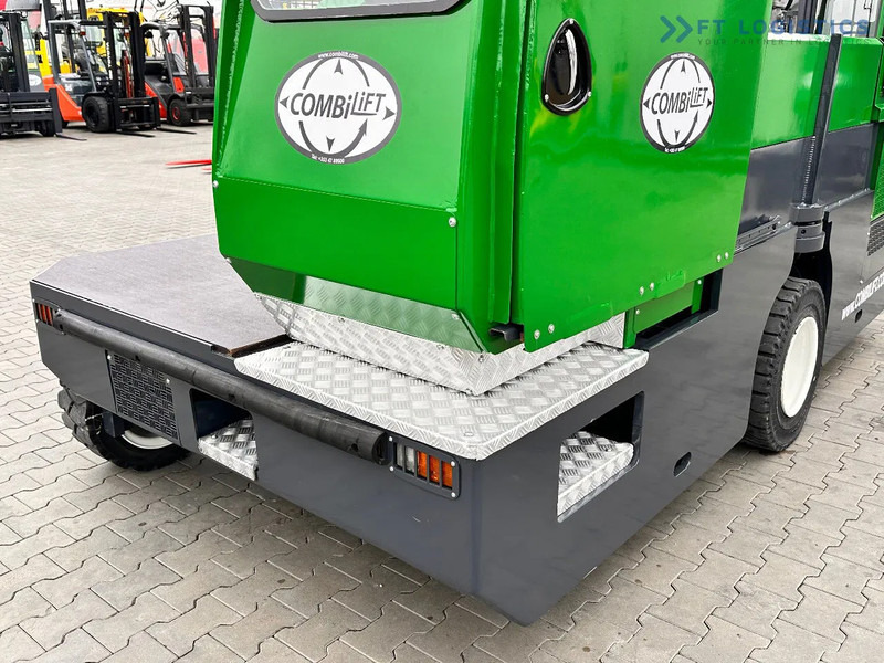 Carrello elevatore laterale Combilift C5000SL / DIESEL / 4500MM / DUPLEX / CABIN / PLATFORMS / LIKE NEW C5000SL / DIESEL / 4500MM / DUPLEX / CABIN / PLATFORMS / LIKE: foto 5 Carrello elevatore laterale Combilift C5000SL / DIESEL / 4500MM / DUPLEX / CABIN / PLATFORMS / LIKE NEW C5000SL / DIESEL / 4500MM / DUPLEX / CABIN / PLATFORMS / LIKE: foto 5