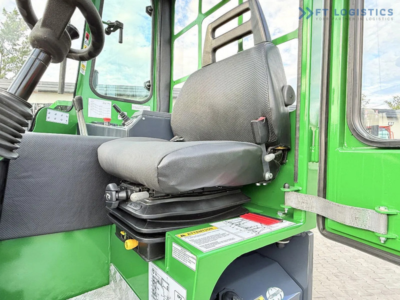 Elevatore 4 vie Combilift C5000XL / DIESEL / DUPLEX - 4000MM / WIDE FORK POSITIONER 3350MM / FULL HEATED CABIN / ONLY 6453H / CONDITION - LIKE NEW! C5000X: foto 15 Elevatore 4 vie Combilift C5000XL / DIESEL / DUPLEX - 4000MM / WIDE FORK POSITIONER 3350MM / FULL HEATED CABIN / ONLY 6453H / CONDITION - LIKE NEW! C5000X: foto 15