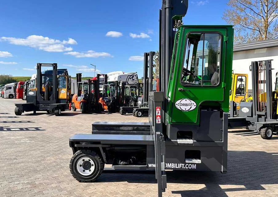 Combilift C8000 / DIESEL / 4600MM / DUPLEX / POSITIONER 5000MM / KUBOTA / EXCELLENT CONDITION - Elevatore 4 vie: foto 2 Combilift C8000 / DIESEL / 4600MM / DUPLEX / POSITIONER 5000MM / KUBOTA / EXCELLENT CONDITION - Elevatore 4 vie: foto 2