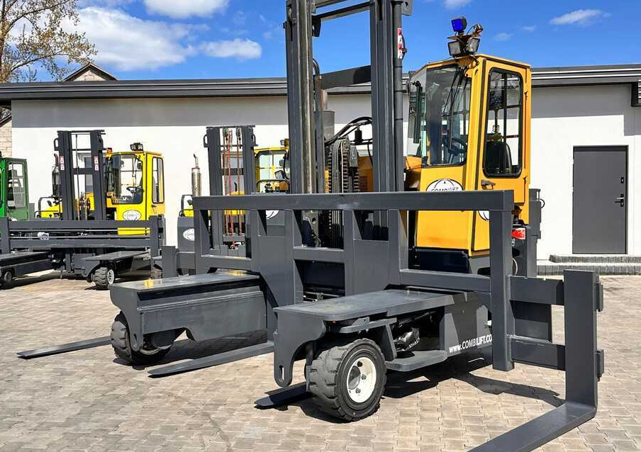 Combilift C9000 / GAS / DUPLEX / 4700MM / FREE LIFT / POSITIONER / FORK SIDE SHIFT / EXCELLENT CONDITION - Elevatore 4 vie: foto 1 Combilift C9000 / GAS / DUPLEX / 4700MM / FREE LIFT / POSITIONER / FORK SIDE SHIFT / EXCELLENT CONDITION - Elevatore 4 vie: foto 1