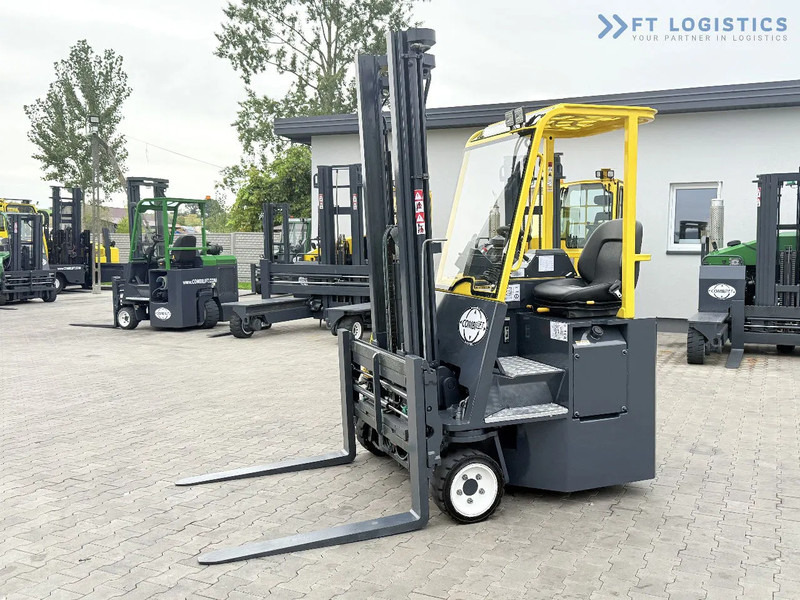 Combilift CB2500 / DUPLEX / 4100MM / DIESEL / FREE LIFT / FORK POSITIONER / SIDE SHIFT / LIKE NEW / Wide range of four-way and side loader - Elevatore 4 vie: foto 2 Combilift CB2500 / DUPLEX / 4100MM / DIESEL / FREE LIFT / FORK POSITIONER / SIDE SHIFT / LIKE NEW / Wide range of four-way and side loader - Elevatore 4 vie: foto 2