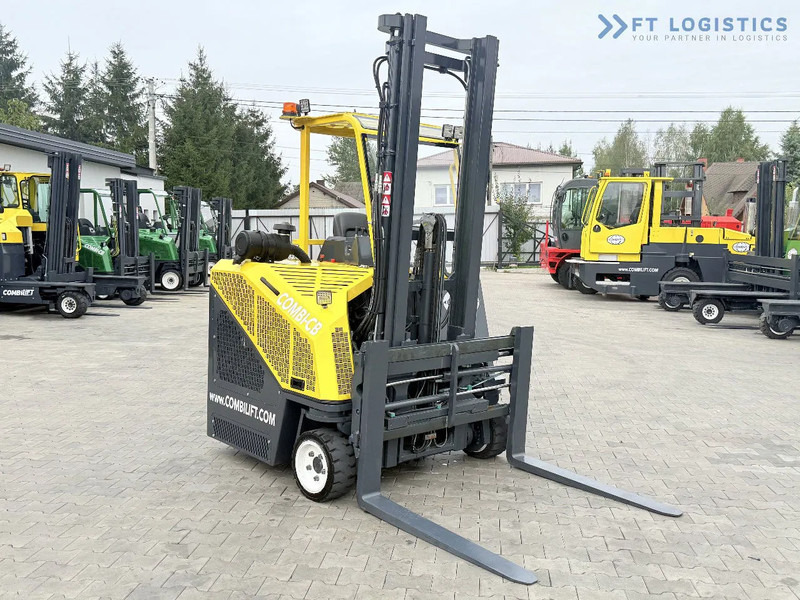 Combilift CB2500 / DUPLEX / 4100MM / DIESEL / FREE LIFT / FORK POSITIONER / SIDE SHIFT / LIKE NEW / Wide range of four-way and side loader - Elevatore 4 vie: foto 4 Combilift CB2500 / DUPLEX / 4100MM / DIESEL / FREE LIFT / FORK POSITIONER / SIDE SHIFT / LIKE NEW / Wide range of four-way and side loader - Elevatore 4 vie: foto 4
