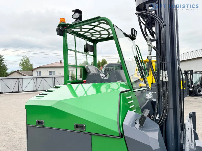 Combilift CBE4000 / TRIPLEX 5200MM / ELECTRIC / FREE LIFT / FORK POSITIONER / SIDE SHIFT / LIKE NEW CBE4000 / TRIPLEX 5200MM / ELECTRIC / - Elevatore 4 vie: foto 4 Combilift CBE4000 / TRIPLEX 5200MM / ELECTRIC / FREE LIFT / FORK POSITIONER / SIDE SHIFT / LIKE NEW CBE4000 / TRIPLEX 5200MM / ELECTRIC / - Elevatore 4 vie: foto 4