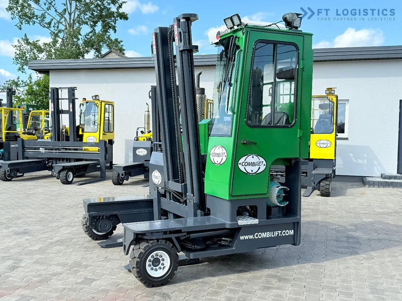 Combilift COMBILIFT C3500 – DUPLEX 4100mm – Year 2016 – 6779 hours – GAS – EXTENDABLE FORKS 800 / 1100MM – CABIN – HEATING + AIR CONDITION - Elevatore 4 vie: foto 3 Combilift COMBILIFT C3500 – DUPLEX 4100mm – Year 2016 – 6779 hours – GAS – EXTENDABLE FORKS 800 / 1100MM – CABIN – HEATING + AIR CONDITION - Elevatore 4 vie: foto 3