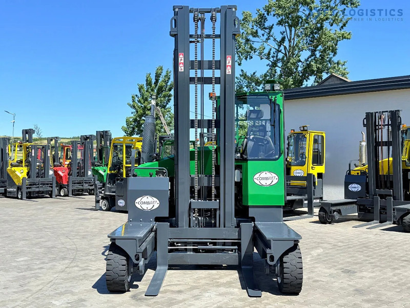 Combilift COMBILIFT C5000XL – DUPLEX 5500mm – Year 2019 – 1929 hours – DIESEL – FORK POSITIONER – SIDESHIFT – 1200MM FORKS – CONDITION 5/5 - Elevatore 4 vie: foto 4 Combilift COMBILIFT C5000XL – DUPLEX 5500mm – Year 2019 – 1929 hours – DIESEL – FORK POSITIONER – SIDESHIFT – 1200MM FORKS – CONDITION 5/5 - Elevatore 4 vie: foto 4