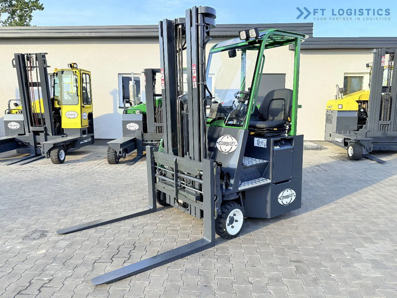 Combilift Combilift C2500CB / TRIPLEX / 5500MM / FREE LIFT / DIESEL / ONLY 3768 MTH / FORK POSITIONER / SIDE SHIFT / NEW TYRES / LIKE NEW - Elevatore 4 vie: foto 1 Combilift Combilift C2500CB / TRIPLEX / 5500MM / FREE LIFT / DIESEL / ONLY 3768 MTH / FORK POSITIONER / SIDE SHIFT / NEW TYRES / LIKE NEW - Elevatore 4 vie: foto 1