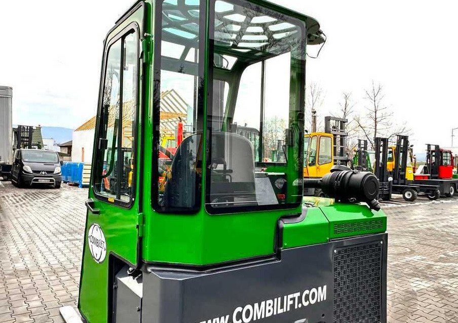 Combilift Combilift C3000CB - DUPLEX 4000mm - Year 2015 - / CABIN - HEATING / ONLY 6546 MTH / EXCELLENT CONDITION / LIKE NEW! - Elevatore 4 vie: foto 5 Combilift Combilift C3000CB - DUPLEX 4000mm - Year 2015 - / CABIN - HEATING / ONLY 6546 MTH / EXCELLENT CONDITION / LIKE NEW! - Elevatore 4 vie: foto 5
