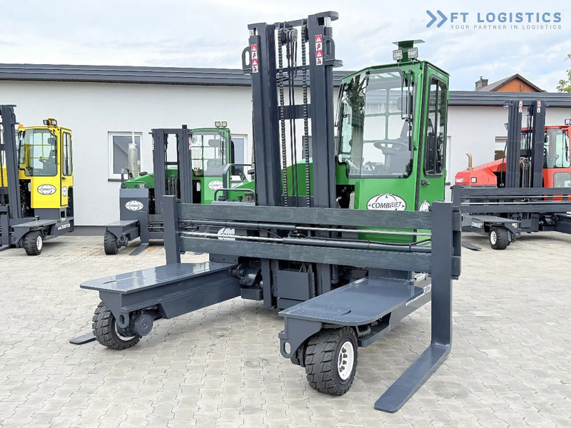 Combilift Combilift C4500 / DIESEL / DUPLEX 4000MM / WIDE FORK POSITIONER / HEATING / FULL CABIN / PERFECT CONDITION / Wide range of four- - Elevatore 4 vie: foto 4 Combilift Combilift C4500 / DIESEL / DUPLEX 4000MM / WIDE FORK POSITIONER / HEATING / FULL CABIN / PERFECT CONDITION / Wide range of four- - Elevatore 4 vie: foto 4