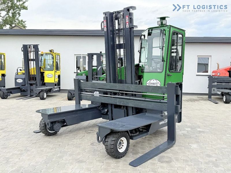 Combilift Combilift C4500 / DIESEL / DUPLEX 4000MM / WIDE FORK POSITIONER / HEATING / FULL CABIN / PERFECT CONDITION / Wide range of four- - Elevatore 4 vie: foto 3 Combilift Combilift C4500 / DIESEL / DUPLEX 4000MM / WIDE FORK POSITIONER / HEATING / FULL CABIN / PERFECT CONDITION / Wide range of four- - Elevatore 4 vie: foto 3